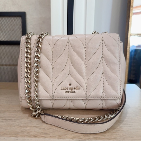 Kate Spade Briar Lane Mini Emelyn Quilted Crossbody Shoulder Bag in Pale Pink - Picture 1 of 8